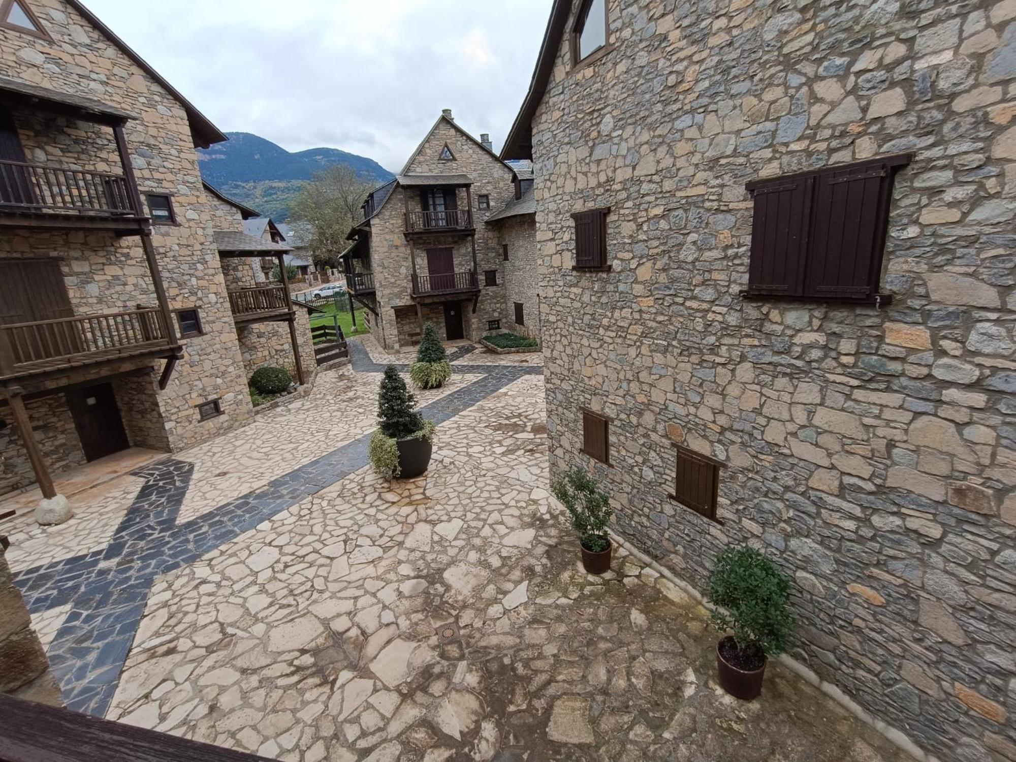 Inmocyma Residencial Linsoles-Valle De Benasque Zewnętrze zdjęcie